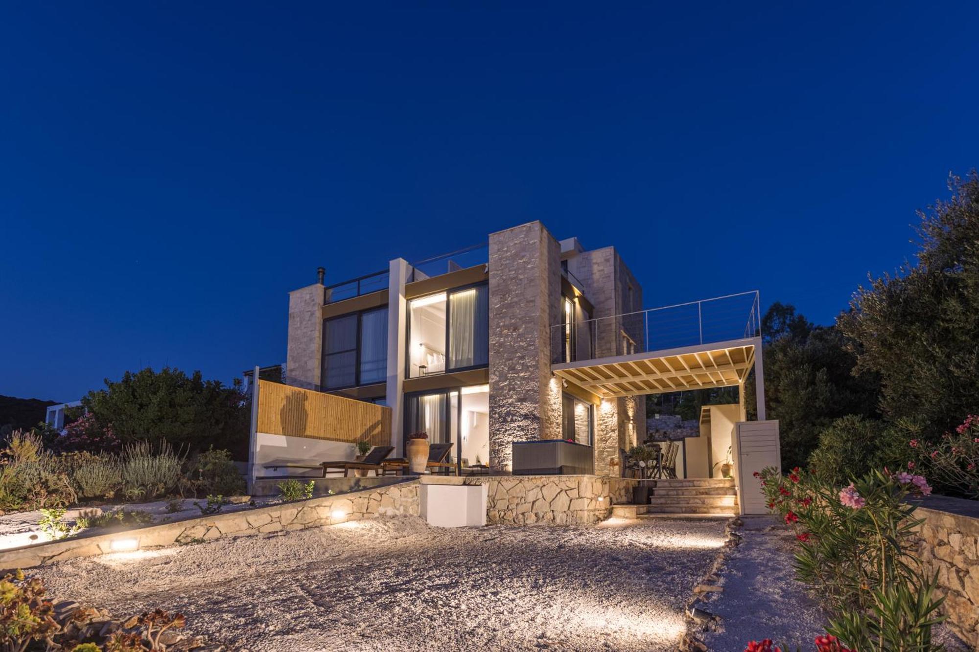 Vila Terra Petra Luxury - The Seafront Retreat Skinária