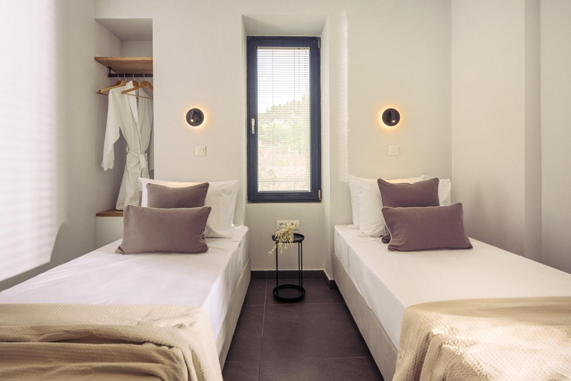 Terra Petra Luxury - The Seafront Retreat