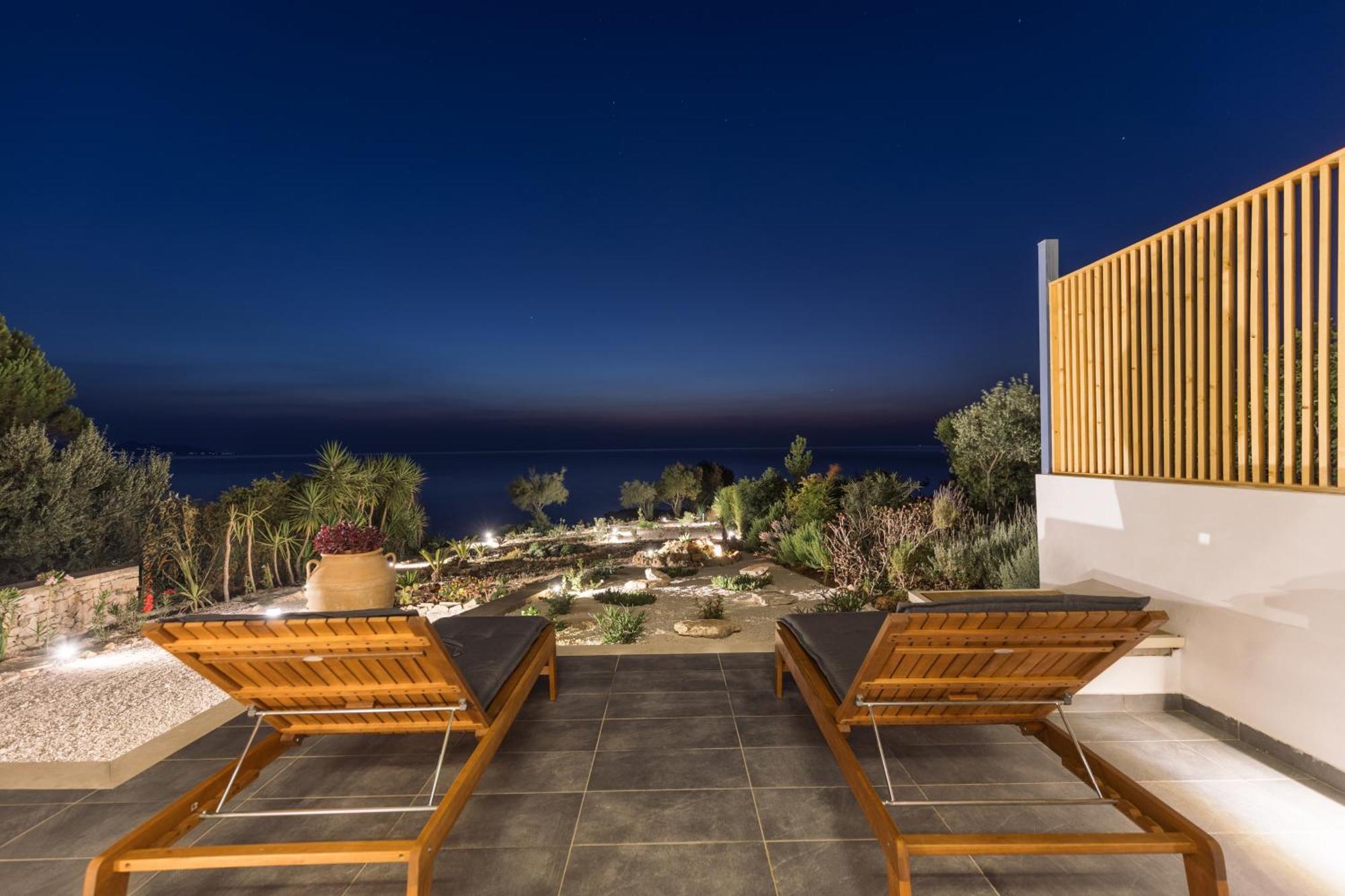 Terra Petra Luxury - The Seafront Retreat Vila *