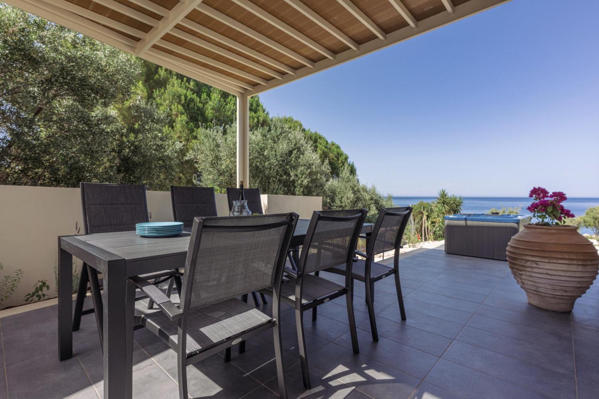 Vila Terra Petra Luxury - The Seafront Retreat Skinária
